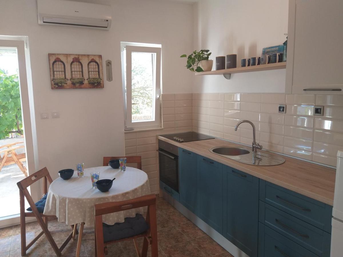 Holiday Home J-Adria Ядрия Екстериор снимка