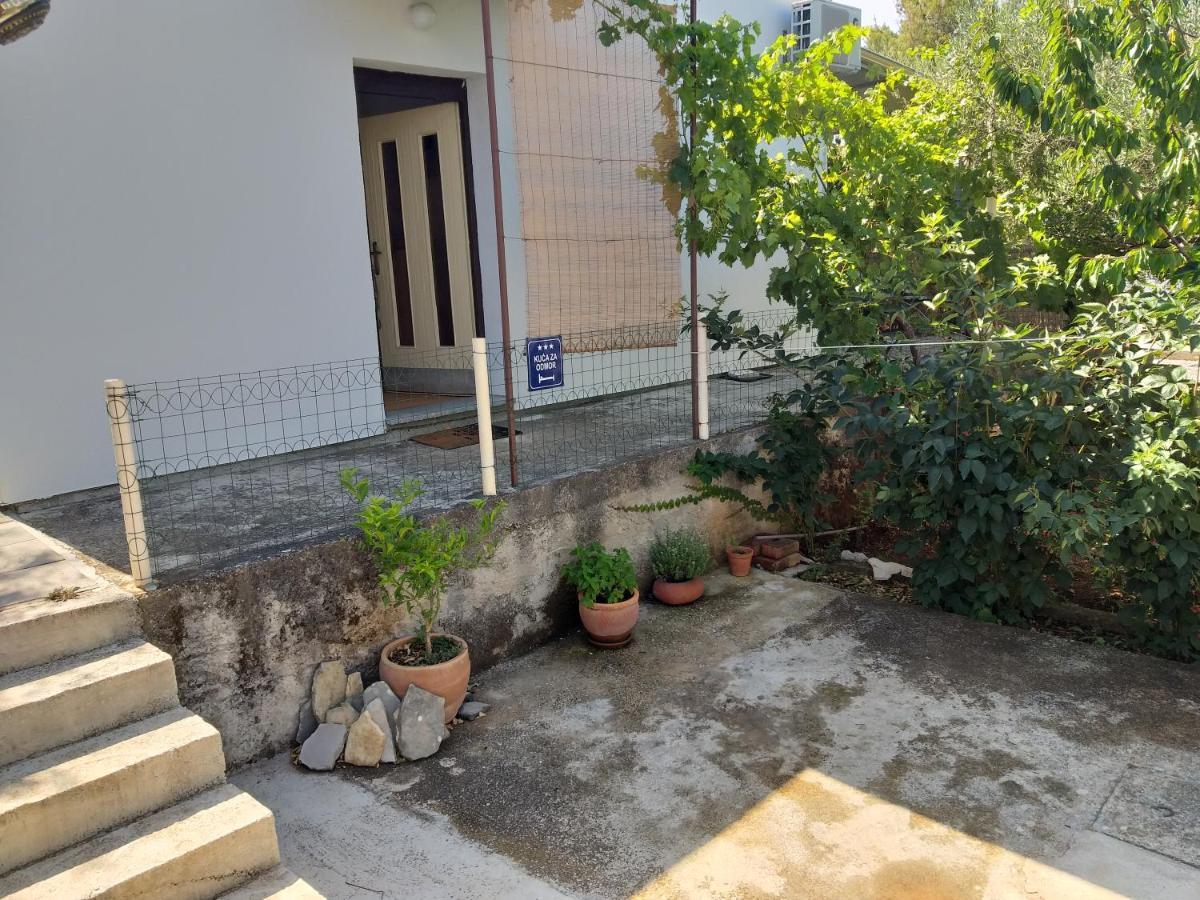 Holiday Home J-Adria Ядрия Екстериор снимка